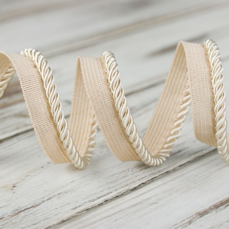 4mm Medium Twisted Cord w/Lip – Cream