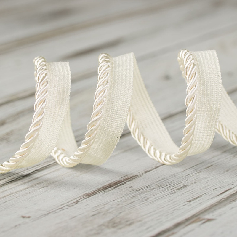 4mm Medium Twisted Cord w/Lip – Ivory