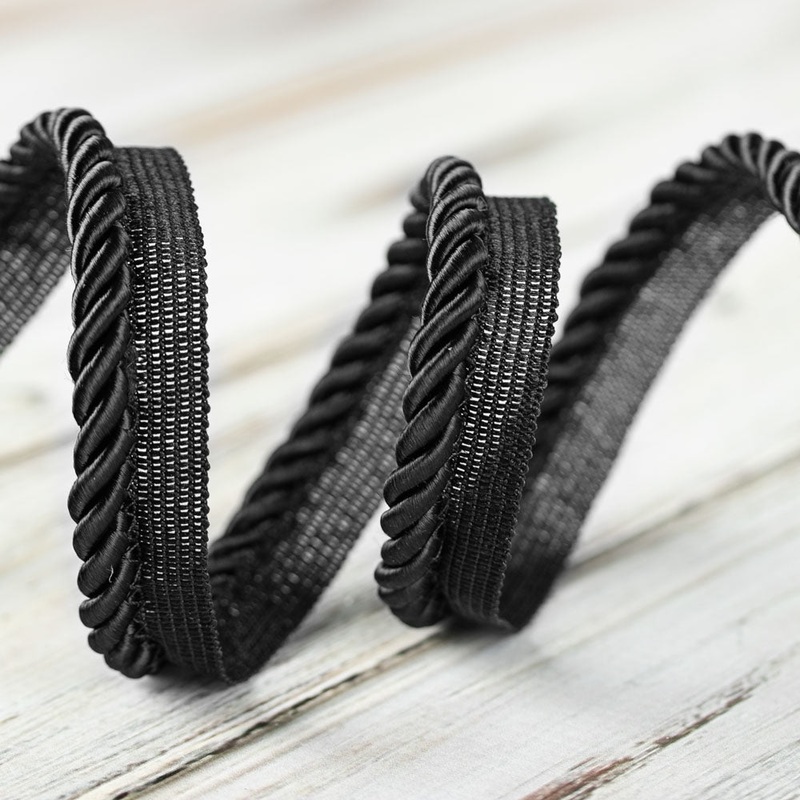 7mm Large Twisted Cord w/Lip – Black