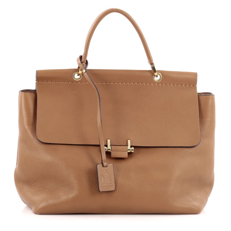Essential Shoulder Bag Leather