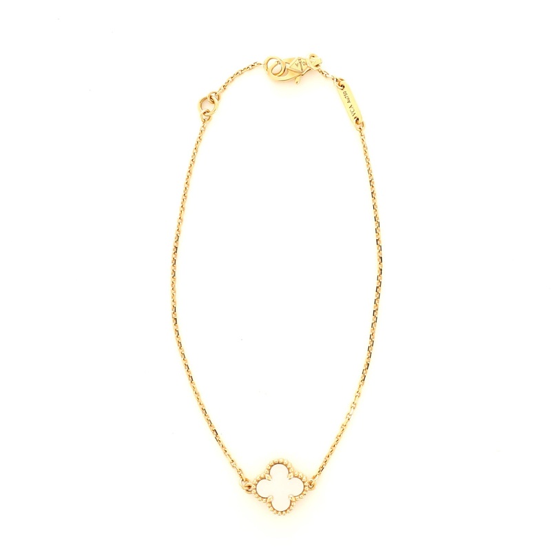 Sweet Alhambra Mother of Pearl Bracelet 18K Yellow Gold S744816694529