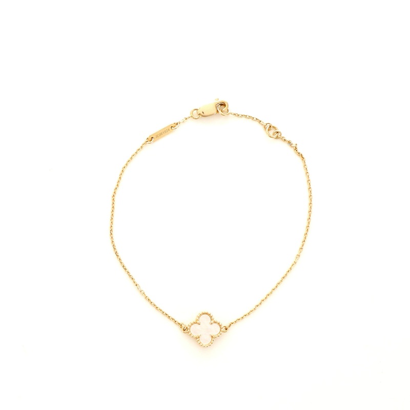 Sweet Alhambra Mother of Pearl Bracelet 18K Yellow Gold S744816694682