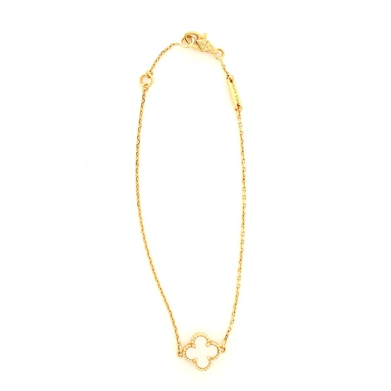 Sweet Alhambra Mother of Pearl Bracelet 18K Yellow Gold S744816696437